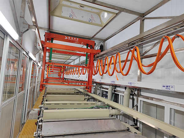 全自動陽極氧化生產(chǎn)線